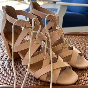 corso comò heels SIZE 8 1/2